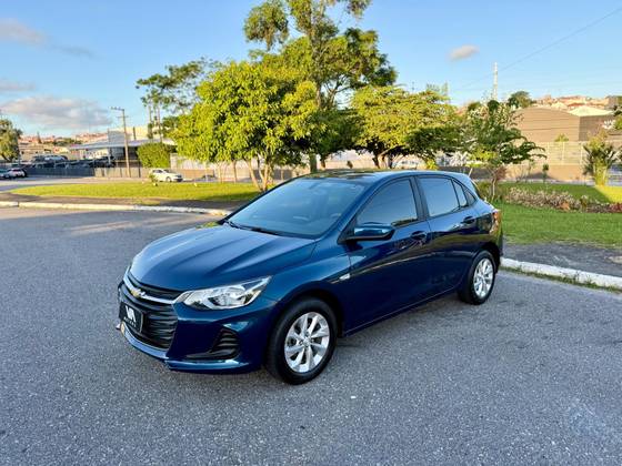 CHEVROLET ONIX 1.0 TURBO FLEX LT MANUAL CHEVROLET ONIX 1.0 TURBO FLEX LT MANUAL